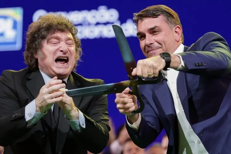 Javier-Milei-con-Flavio-Bolsonaro